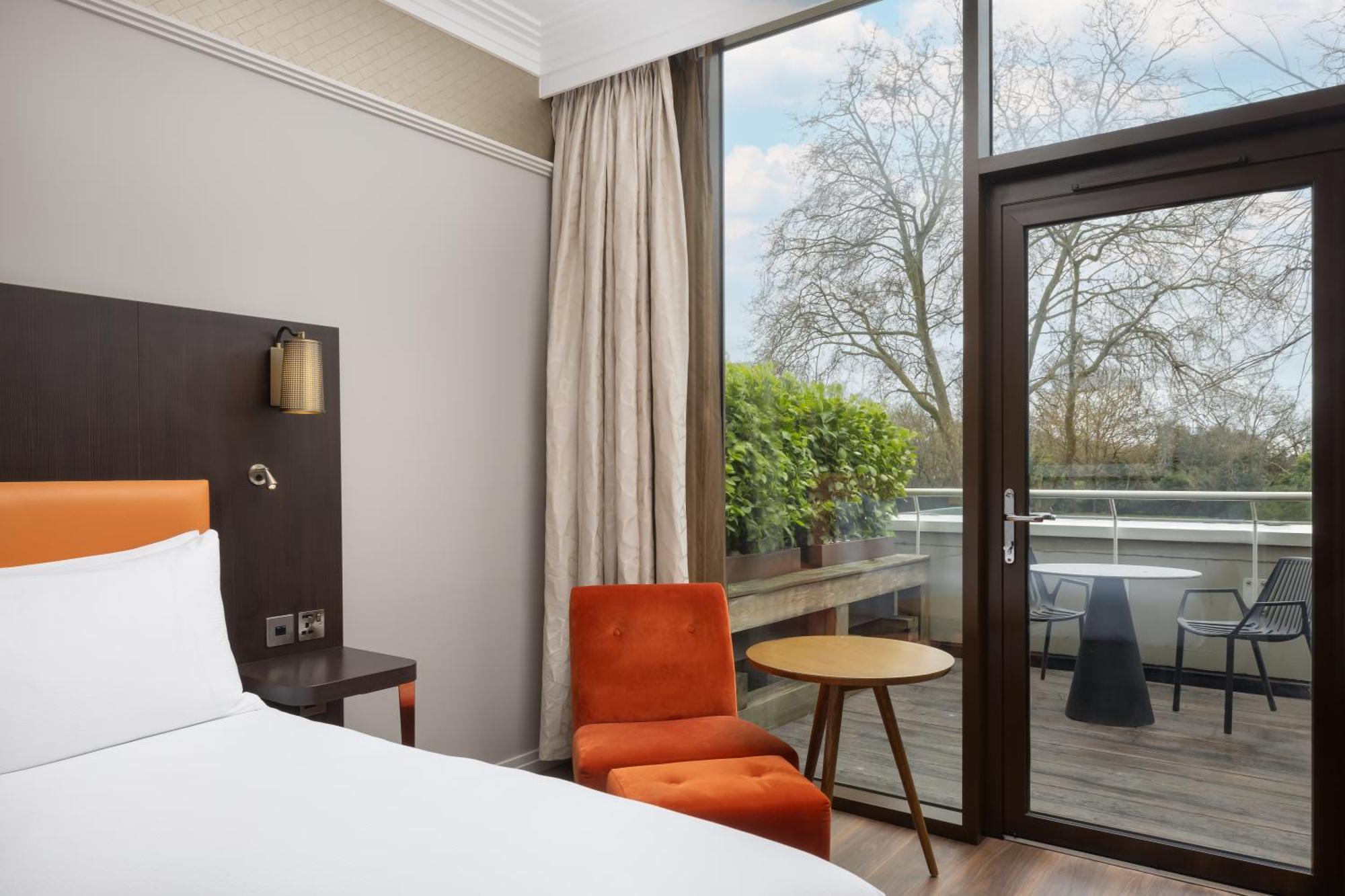 Chambre Lit King-Size Deluxe avec Balcon